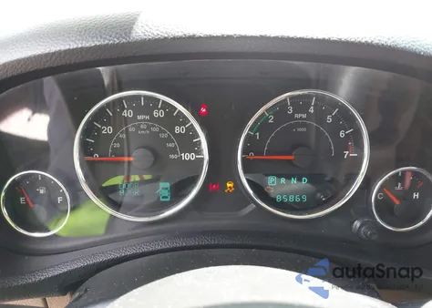 2012 Jeep Wrangler Unlimited Sahara z USA, uszkodzony, nr VIN 1C4HJWEGXCL134090